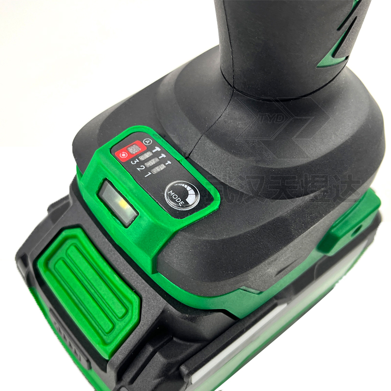 مفتاح ربط كهربائي لاسلكي بقوة  - مراجعة Impact Wrench Battery 4Ah وسعره